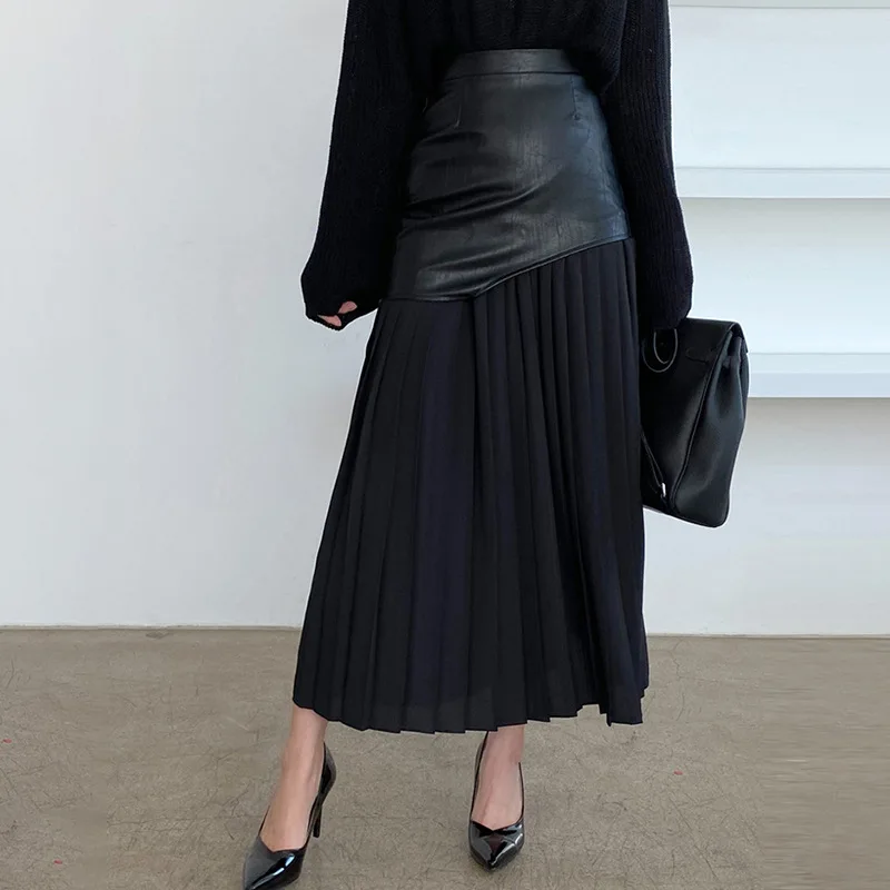 2025 Autumn New Leather-inserted Color-block Pleated Skirt Women