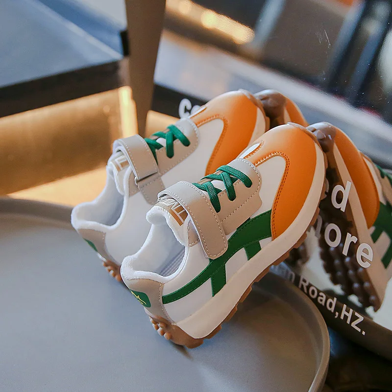 

2025 Winter Warm Casual Shoes for Boys and Girls Retro Casual Sports Shoes for Children Non slip Comfortable Cotton Shoes