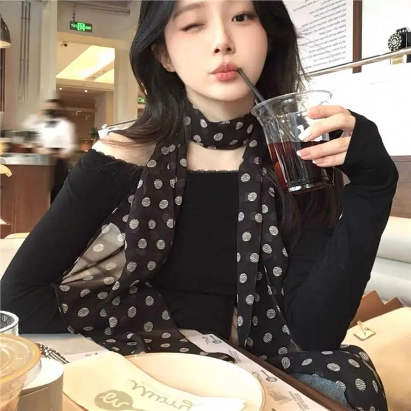 Nueva serie de accesorios: Pañuelo tipo chal marrón con estampado de lunares, pañuelo de seda, versión coreana de moda, decoración de tira larga.