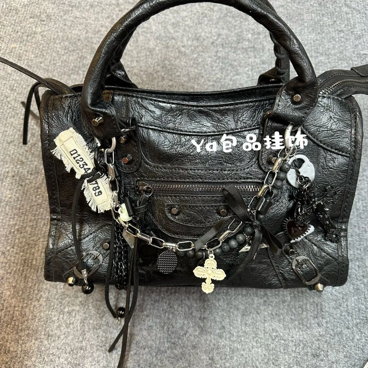 

Original Handmade Ins Creative Cross Heavy Industry Bag Pendant Keychain Personalized Cool Black Bag Pendant
