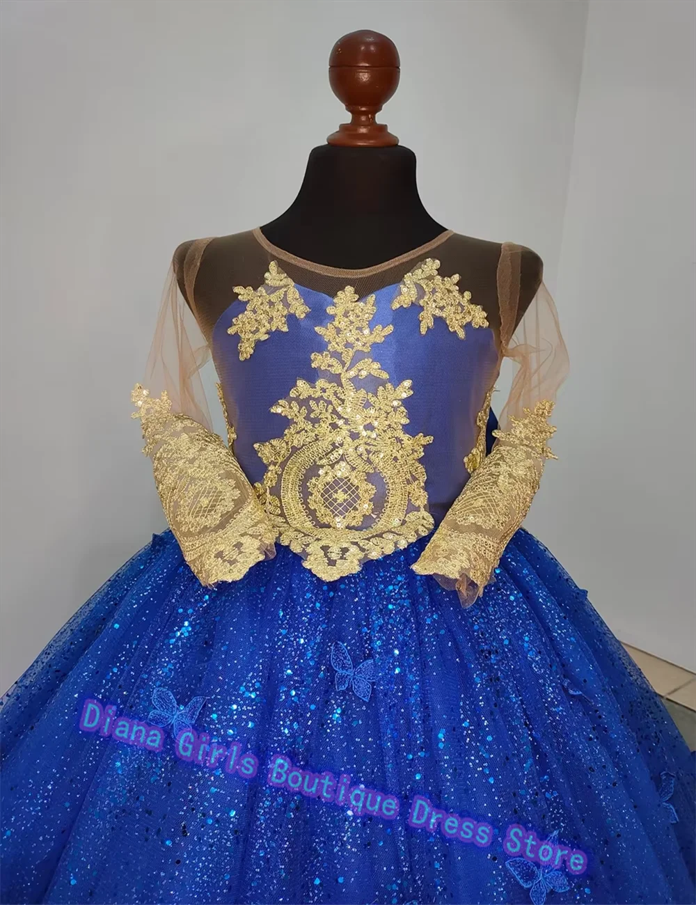 Gorgeous Flower Girl Dress Sleeveless Blue Tulle Fluffy Kids Birthday Party Wedding Gold Applique Tiered Customise Evening Gowns