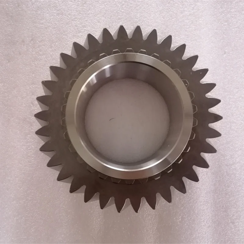1316.304.008 For SITRAK C7H Z F16S2530TO Helical Gear