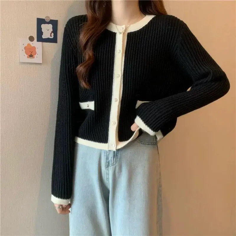 Sweater Women\'s Autumn Winter 202 New Splicing O-Neck Button Screw Thread Fashion Solid Color Casual Long Sleeve Knitted Top