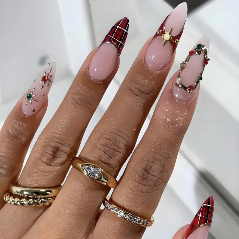 Christmas light luxury red and black plaid naked pink colored diamond manicure fake nail wearing nail removable 24 pieces finished product