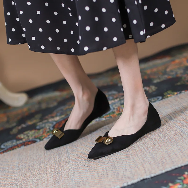 حذاء مسطح النساء 2023 جديد أشار تو أحذية غير رسمية الضحلة المتسكعون أحذية العمل الأسود المهنية النساء أحذية كبيرة الحجم 44 45 46