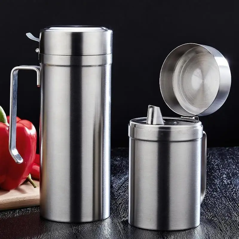 

Large Capacity Stainless Steel 304 Oil Bottle Kitchen Soy Sauce Vinegar Seasoning Bottle Leakproof Cooking Utensil Storage Jar