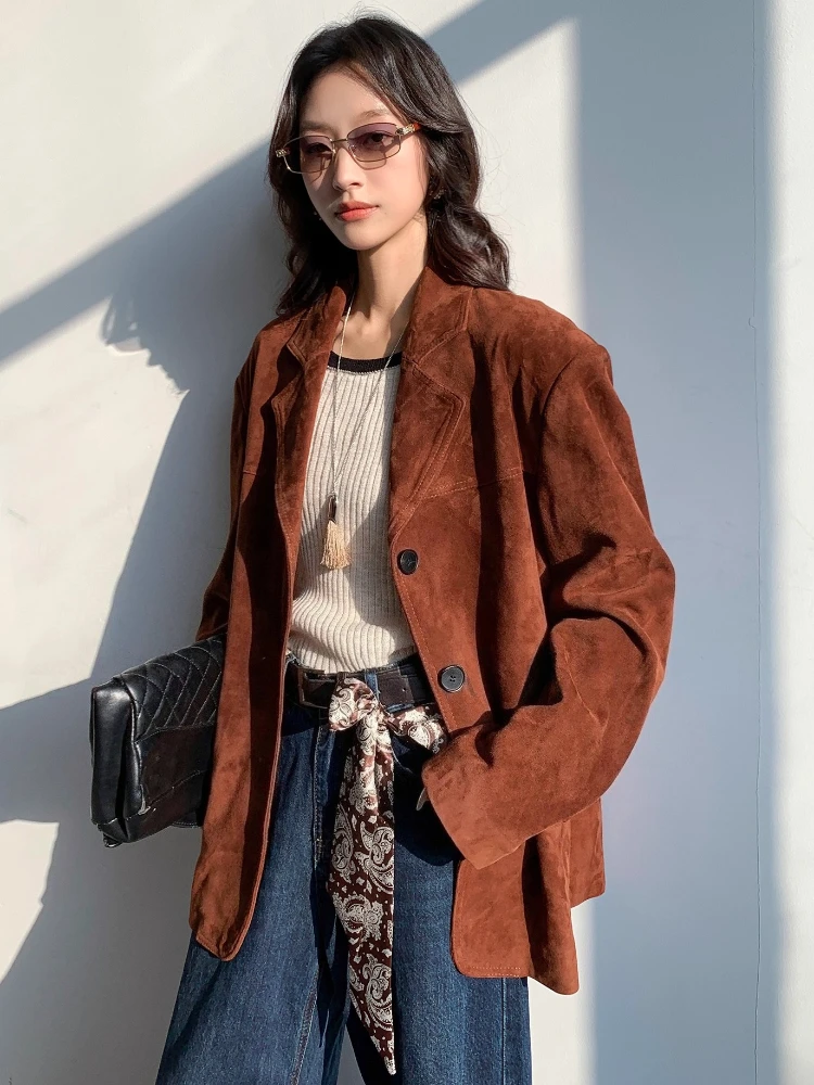 เสื้อแจ็คเก็ตหนังแท้สไตล์วินเทจสำหรับผู้หญิง ฤดูใบไม้ร่วง ฤดูหนาว 2025 รุ่นใหม่ ระดับไฮเอนด์ เรียบง่าย สวมใส่สบาย ทรงหลวม ทำจากหนังแพะแท้