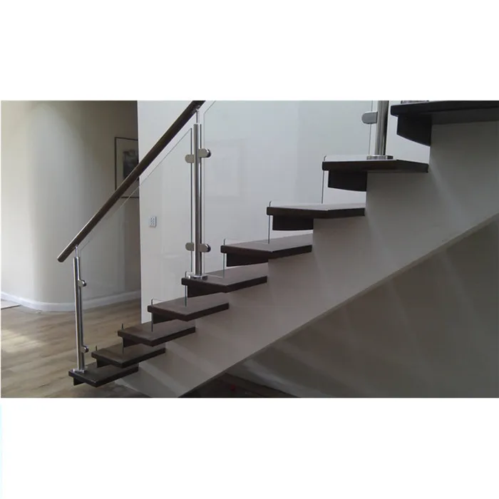 Personalizzazione delle scale per scale domestiche con ringhiera per scale diritte. Disegni moderni di scale in legno per interni a forma di U in ferro battuto