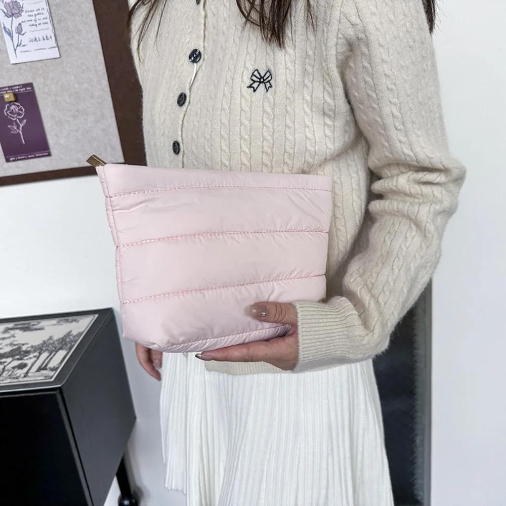 Casual Quilted Makeup Bag Solid Color Large Capacity Travel Toiletry Bag Zipper Puffy Padded Women Cosmetic Organizer Bag