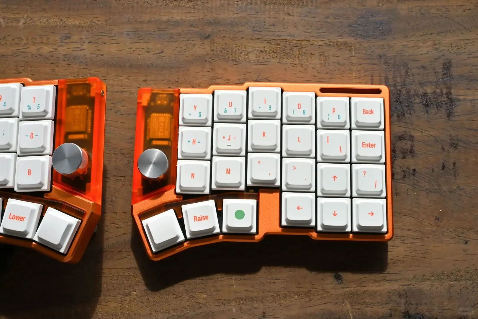 Jezail Funder Cornix スプリットキーボード ノブ付き CNC