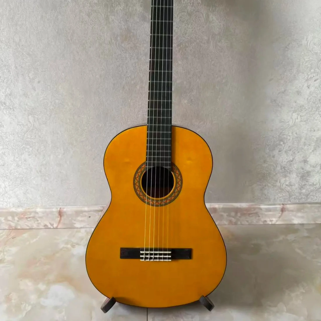 C Series 40 Standard Classical Acoustic Guitar Durable 6-String Guitar Perfect for Learning Playing & Recording Free Delivery