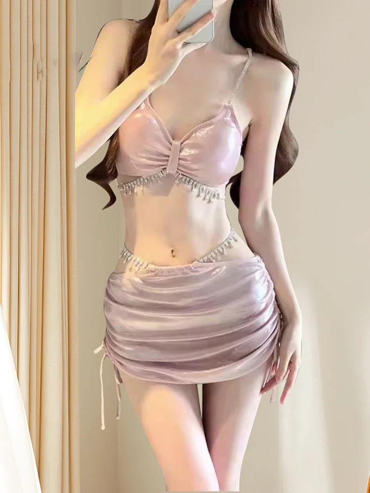 OIINAA สามชิ้นชุดว่ายน้ําผู้หญิง Halter ชุดบิกินี่สีชมพูเพชร Beachwear ฤดูร้อน 2025 เอวสูง Drawstring Wrap กระโปรง
