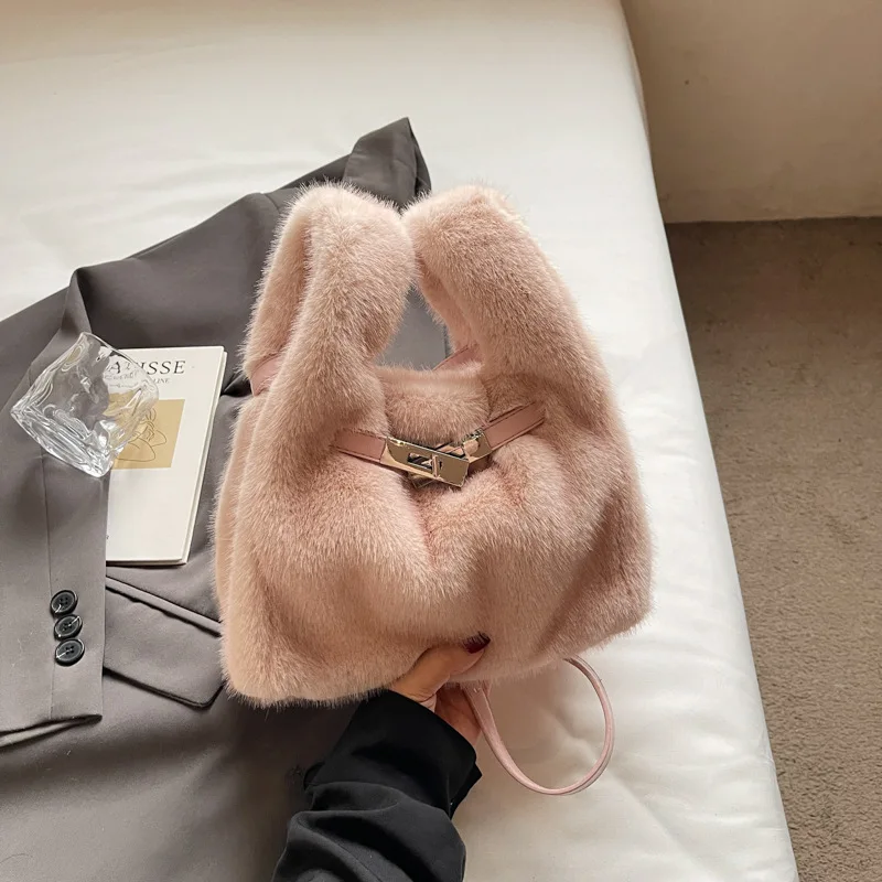 

Faux Fur Simple Tote Bag Women Fashion Crossbody Shoulder Handle Bag Korea Style Comfortable and Versatile Texture Bucket Bag