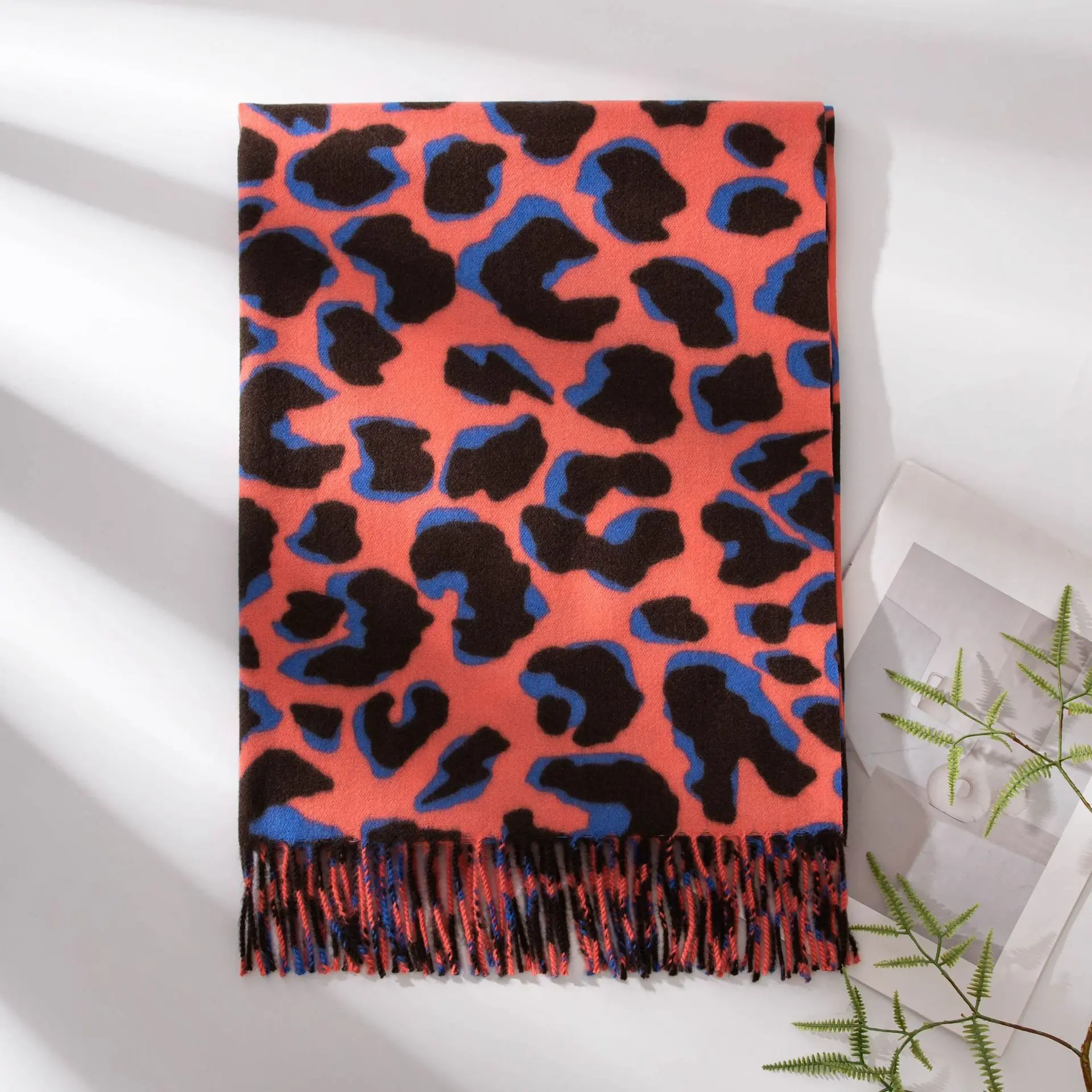 

Leopard Print Scarf for Women, Versatile 2025 Autumn and Winter Long Style, Imitating Cashmere and Stylish Printed Shawl