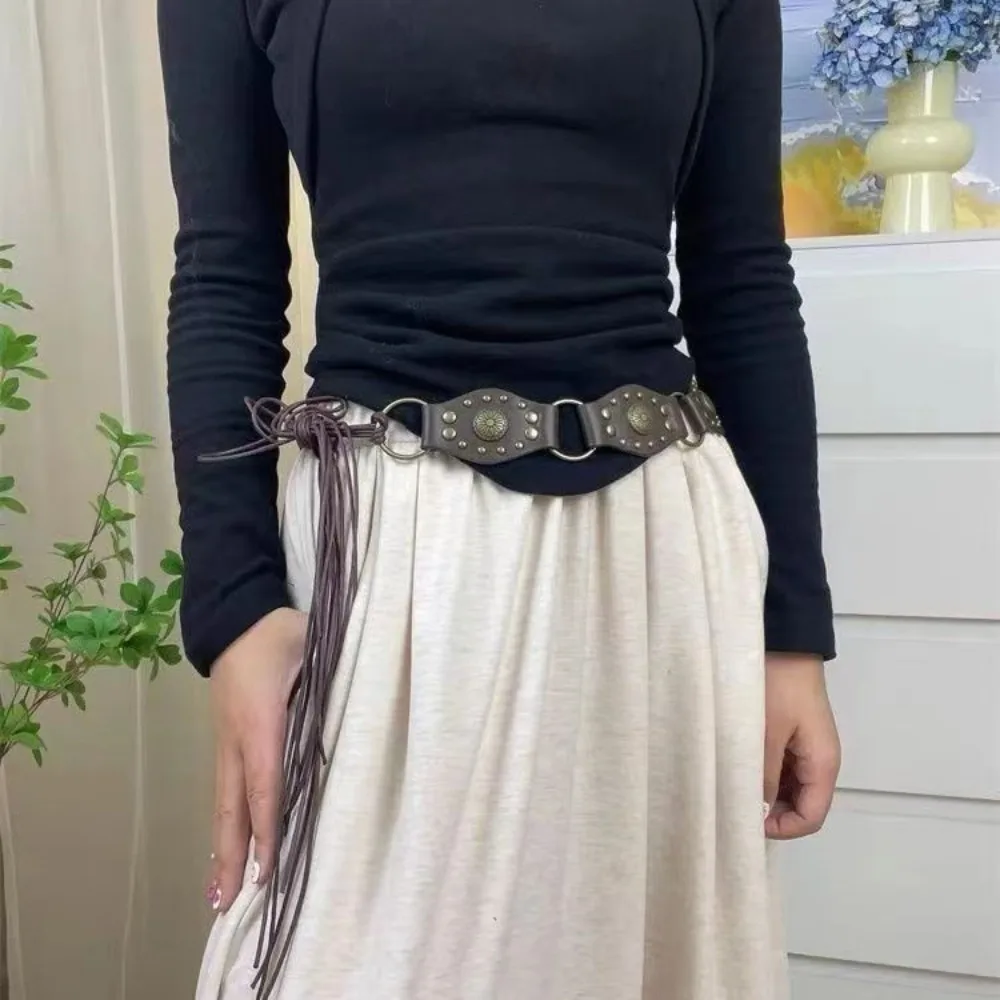 Ремень из искусственной кожи, новинка, коричневый ремень с узлом и пряжкой в форме сердца, широкий пояс из сплава, джинсовое платье