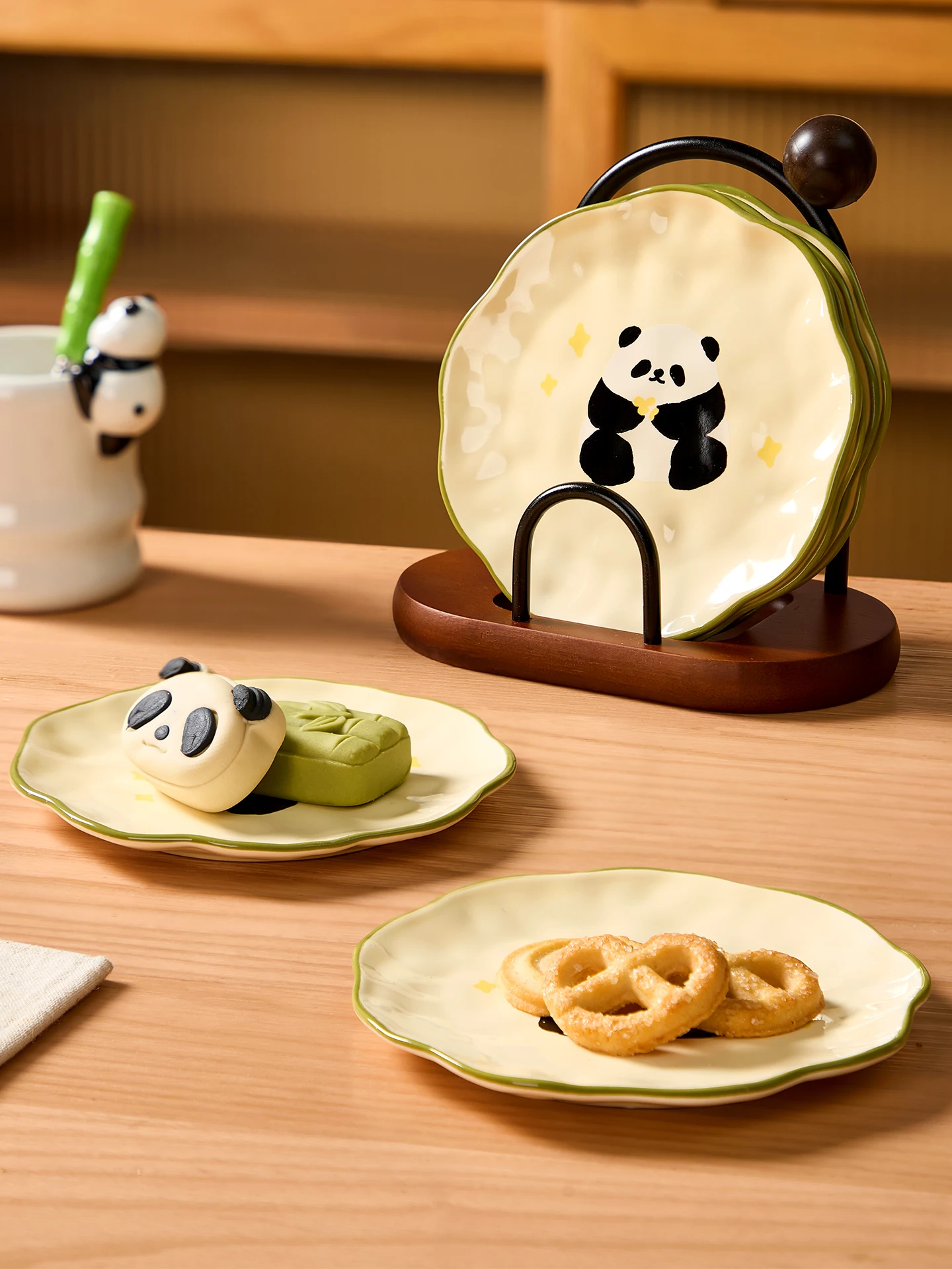 

High-End Cerc Bone-Drop Di Home Use Small Sna Plate Table Tra Bone Spit Ele Desktop Irregular ape Porcelain