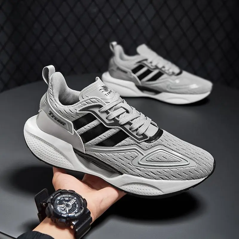 2023 Casual Schoenen Lichte Sneaker Wit Groot Formaat Outdoor Ademende Mesh Mode Sport Zwart Populaire Stijl Hardloop Man Schoen