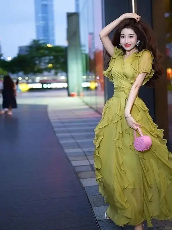 European High-end Temperament Green Chiffon Dress Gentle Style Ruffle Waist Long Skirt