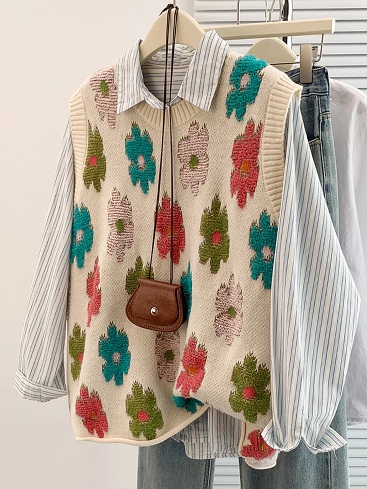 

Sli Agel Floral Knitted Svel Vest Women's Autumn Winter plus Size Design Sense Layering Sweater oulder Top Coat