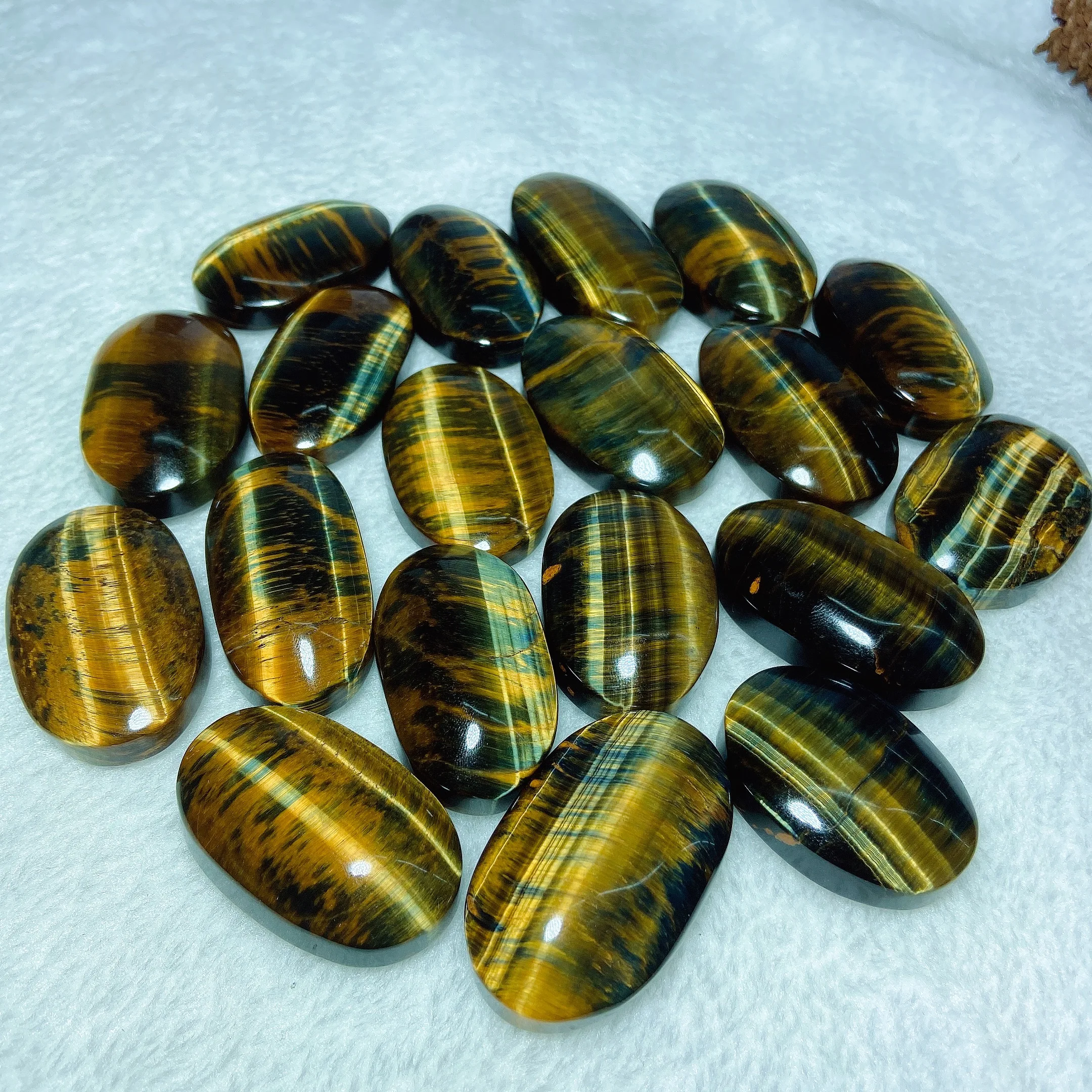 Healing Natural Crystals Blue Yellow Tiger Eye Palm Stone High Quality Reiki Home Decorations Mineral Energy Gift Ore Polished