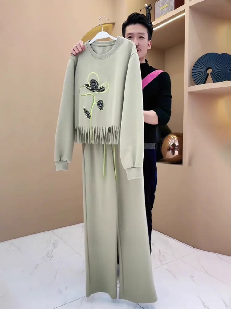 

Комплект женской повседневной спортивной одежды в европейском стиле: брюки с широкими штанинами и лонгслив, комплект из двух предметов, омолаживающий, стройнящий, весенняя мода