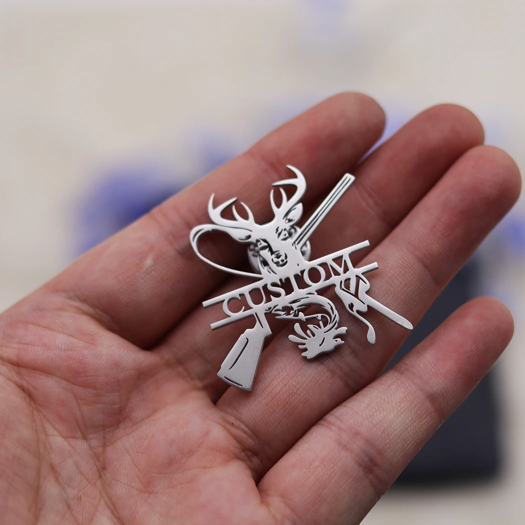 Cxwind broche com nome de cervo personalizado, broche para mulheres e homens, aço inoxidável, alfinetes da moda, crachá, placa de identificação, joias, presentes de casamentos