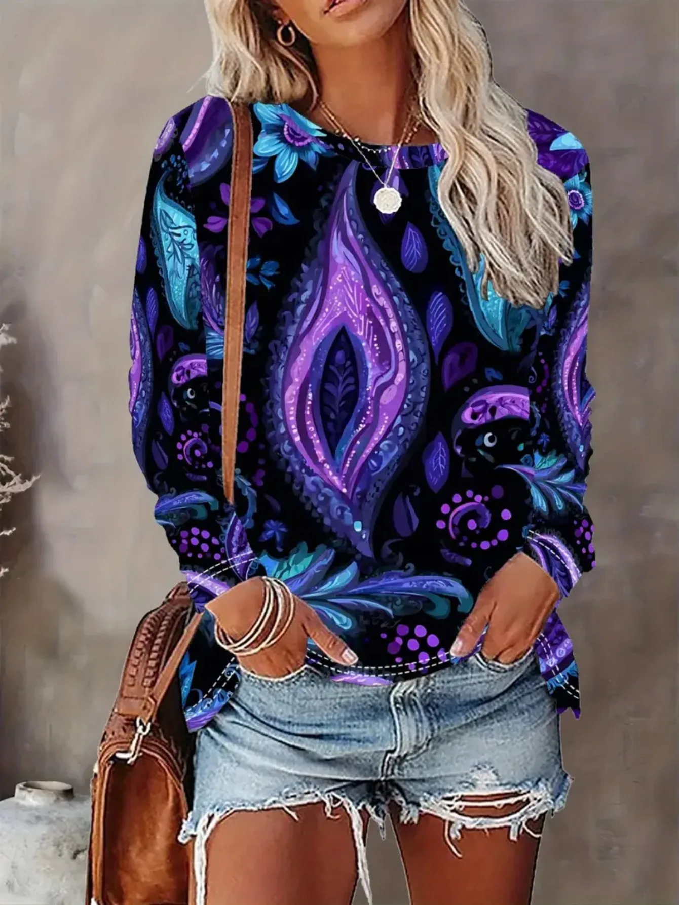 Women's Iridescent 3D All-Over Print Long Sleeve T-Shirt - Shifting Color Change (Iridescent in 4 Colors), Soft Medium-Stretch Fabric, Relaxed Fit Round Neck Top Suitable for Daily Wear, Work, or Leisure