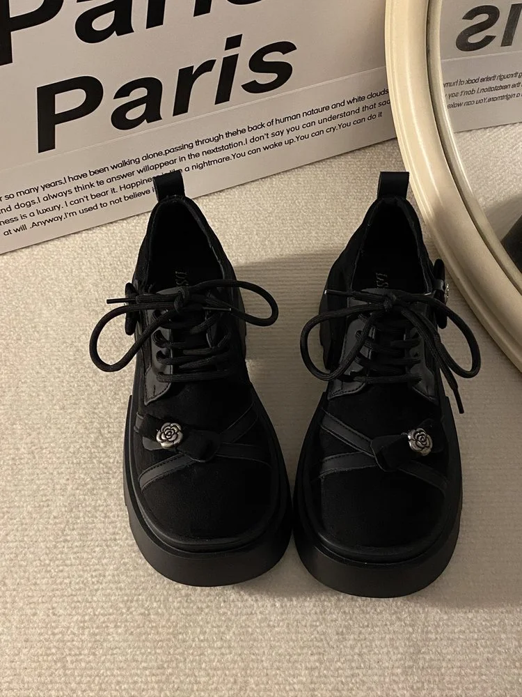 Damen Y2K Trendige Plateau-Schuhe mit Rosenschnalle und Riemen, Chunky-Sohle, Modische Coole Schuhe für Festival, Shopping, Date, Party – Detail 6