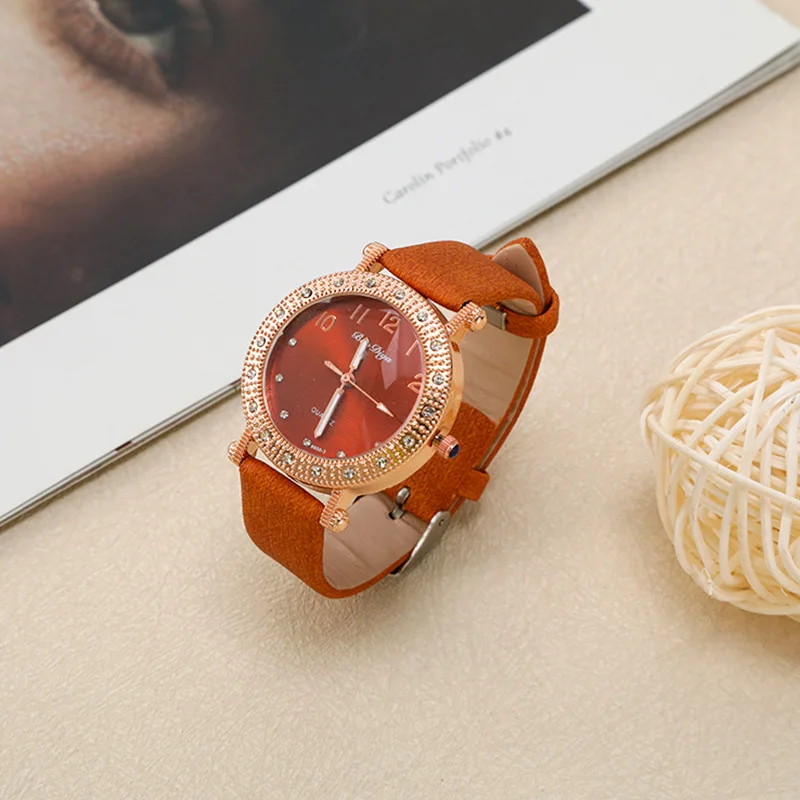 Новые модные простые темпераментные женские часы, трендовые кварцевые часы с ремнем, женские наручные часы, reloj mujer