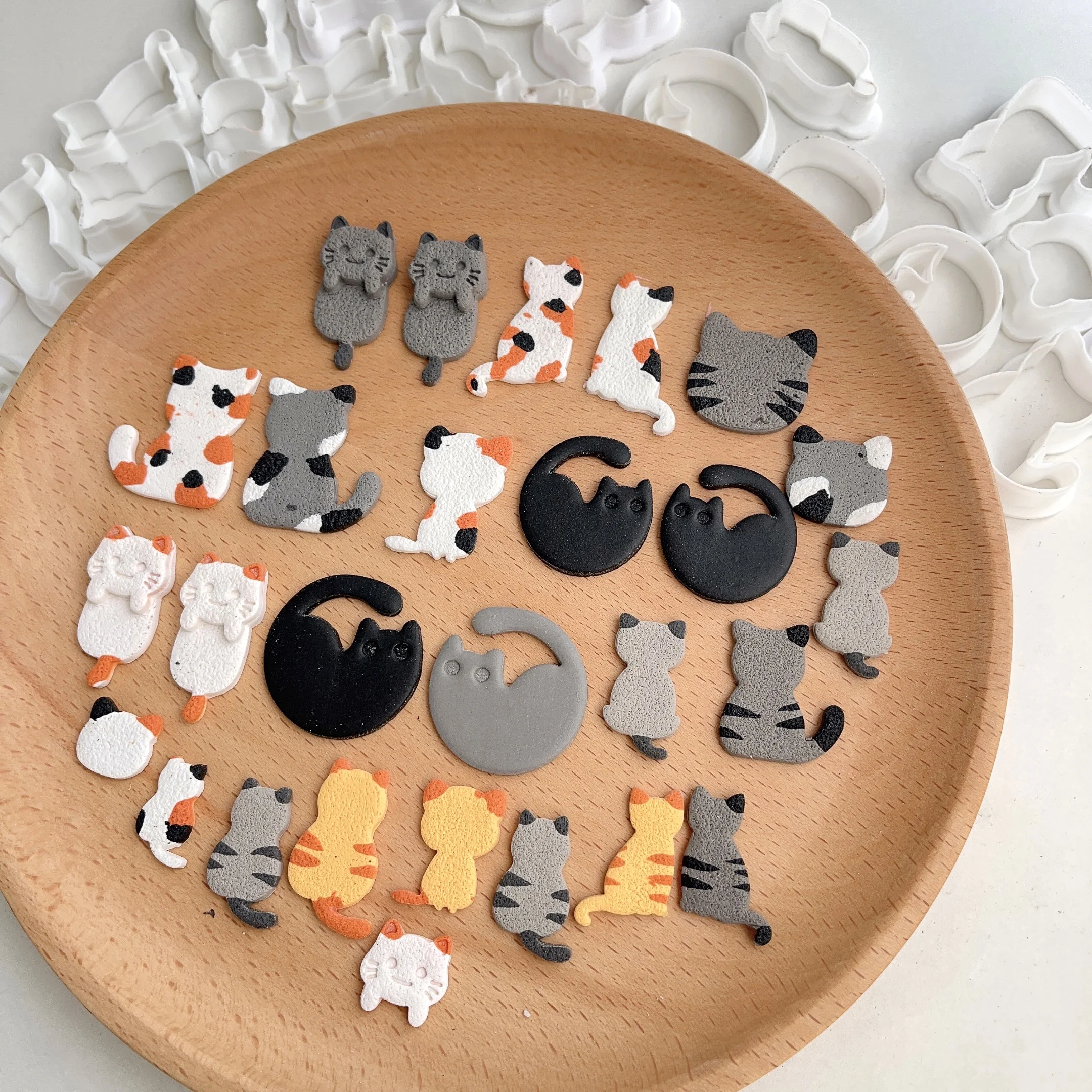 Cute Cat Soft Pottery Polymer Clay Mold Set Animal Pattern Clay Cutter DIY Earring Jewelry Pendant Cutting Stamping Tool