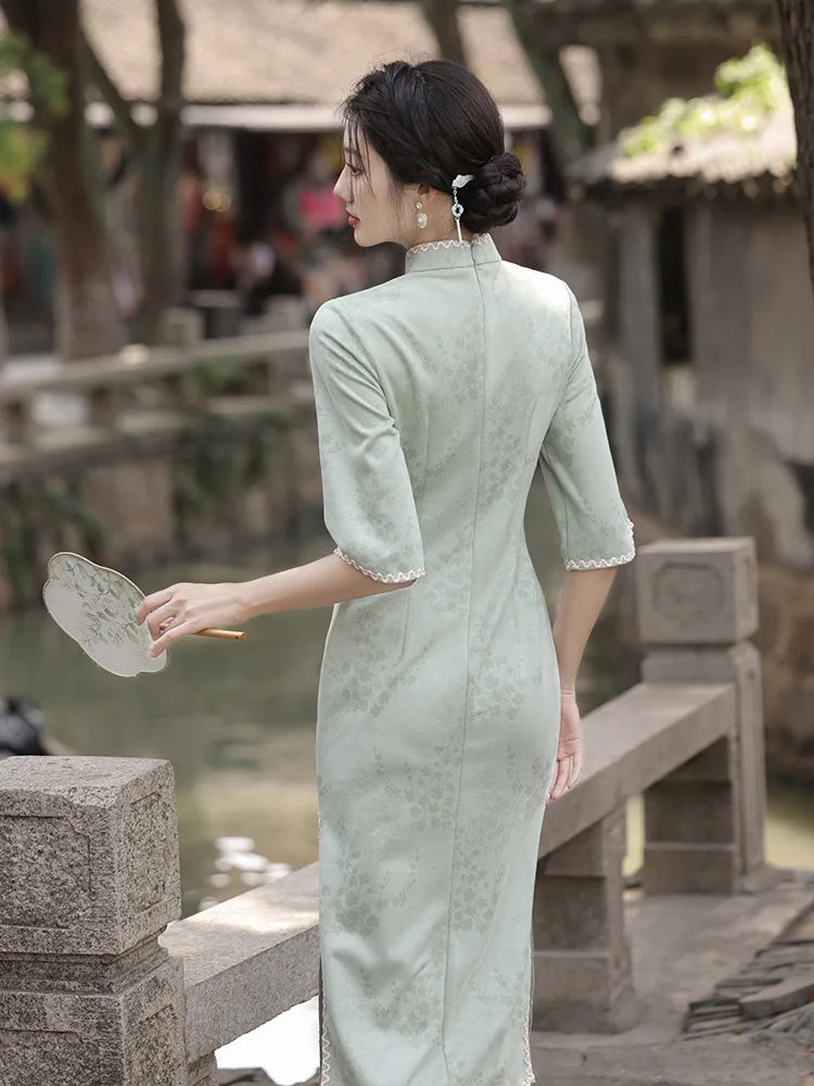 Elegant Flare Sleeve Suede Qipao Silm Women Cheongsam Traditional Retro Chinese Dress Hanfu Vestido