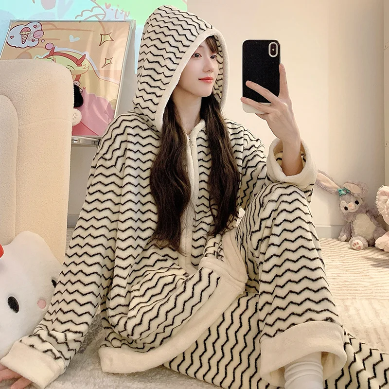 

Комплекты пижам Emo для женщин: домашняя одежда из хлопка, с коротким рукавом, круглым вырезом, шортами, летние, повседневные, удобные, простые в уходе