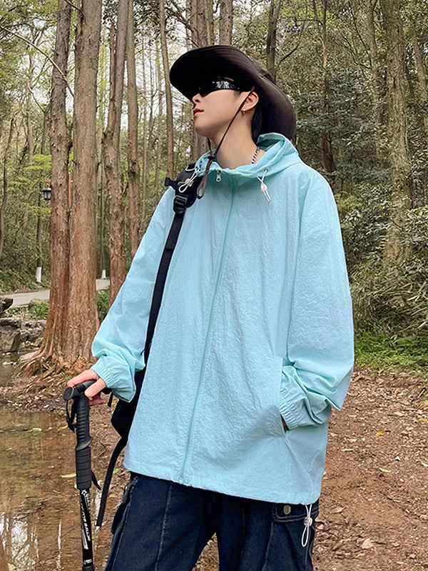 

Lightweight Ice Silk UV Protection Jaet for Men Summer New Sle Hat Design Outdoor Thin Coat Breathable Comfortable Nylon