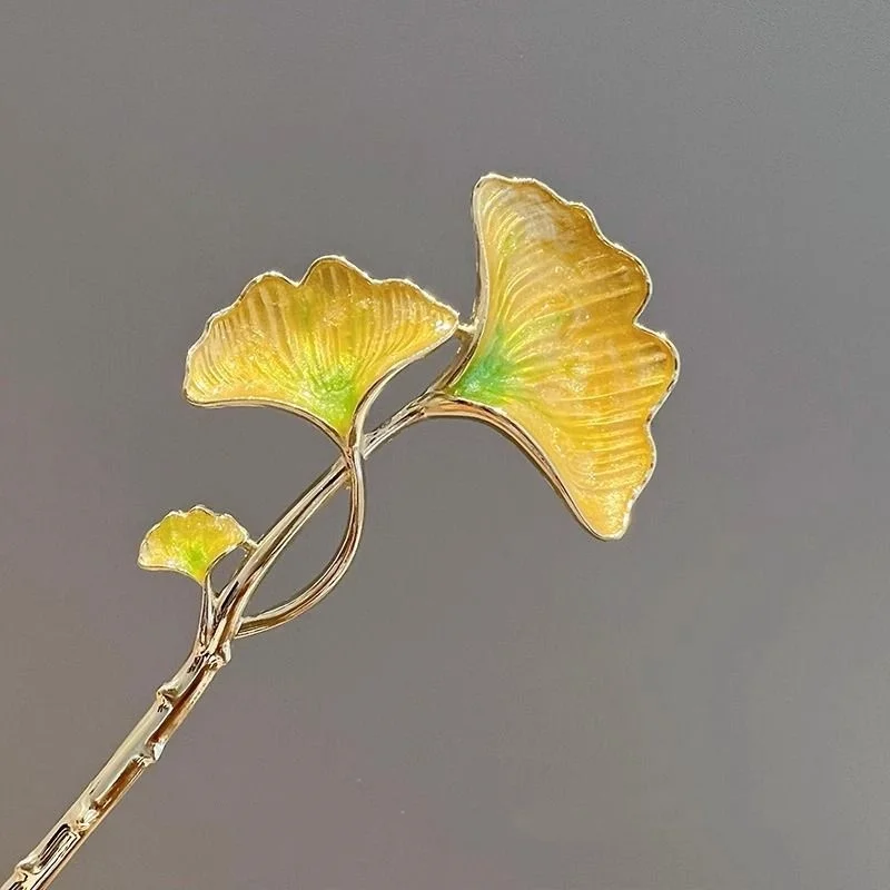 New Chinese-Style Ginkgo Leaf Hairpin for Women, Niche Design with a High-End Feel, Hairpin Accessory for Cheongsam and Hanfu view 4