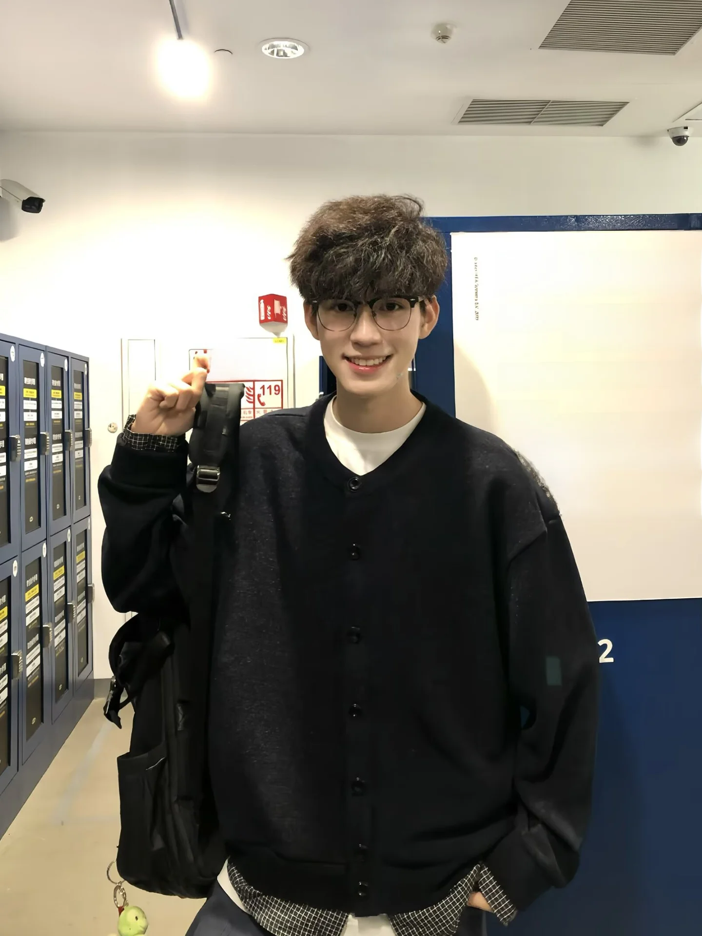 

American Retro Fake Two-Piece Sweater Men's Loose Lazy Couples Knitted Open Cardigan Autumn Winter Plaid Splicing Casual Knit...