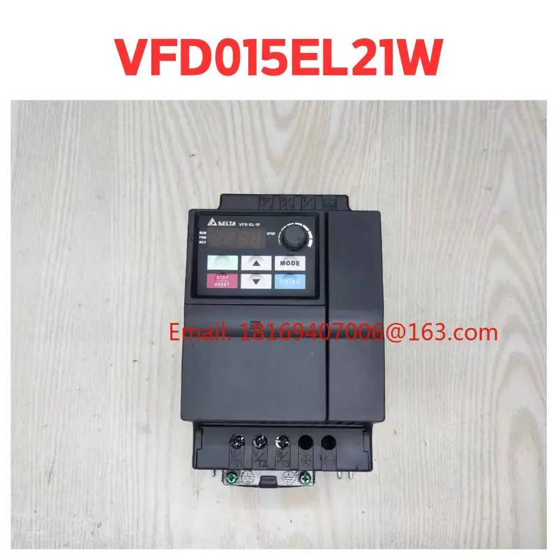 

б/у инвертор VFD015EL21W Проверка пройдена Быстрая доставка
