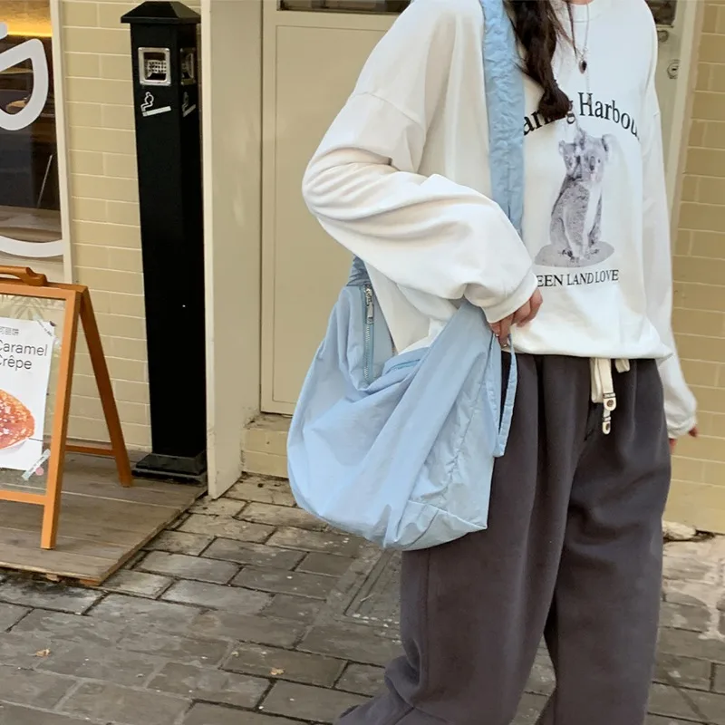 

1 Piece Simplicity Student Girl Large Capacity Crossbody Bags Kroean Fashion Wrinkle Drawstring Shoulder Bag Portable Nylon Bag