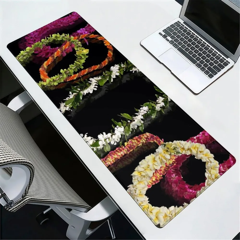 Tapis de clavier rétro à motif floral hawaïen - Antidérapant, design floral tropical avec surface douce et durable, tapis de souris