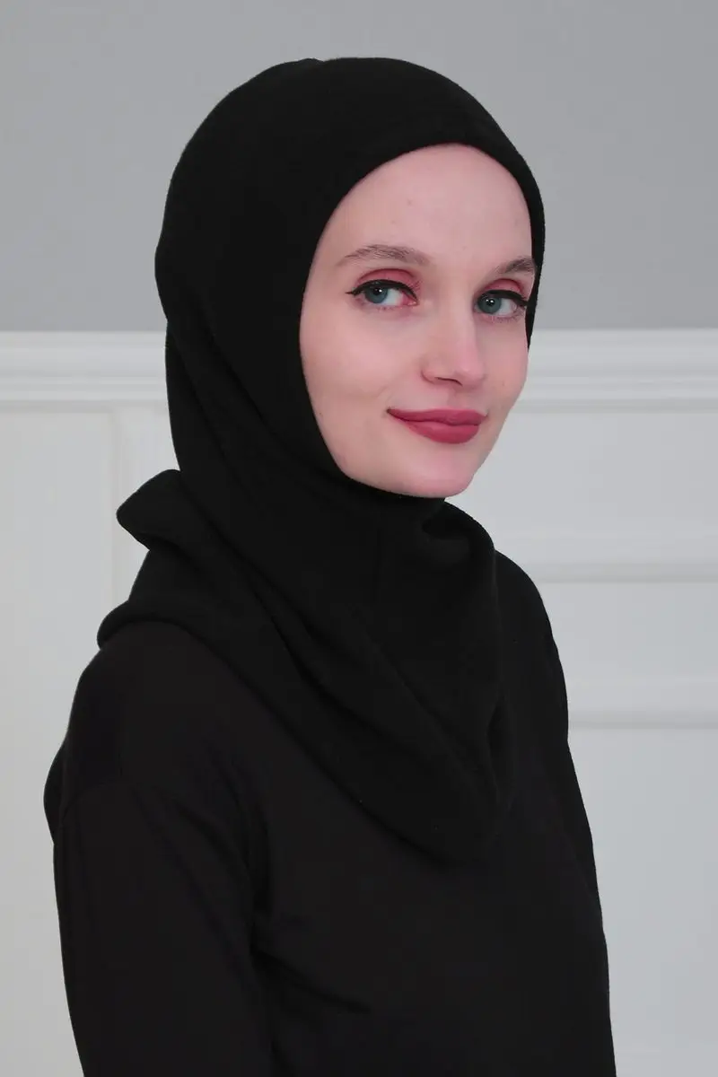 Hijab polar interior negro