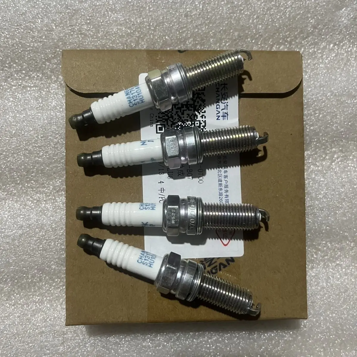 

Original 3707010-B07 H15t002-0700 4pcs/ Spark Plug Untuk to CHANGAN CS55/CS35/CS75/A800/CX70T 1.5T