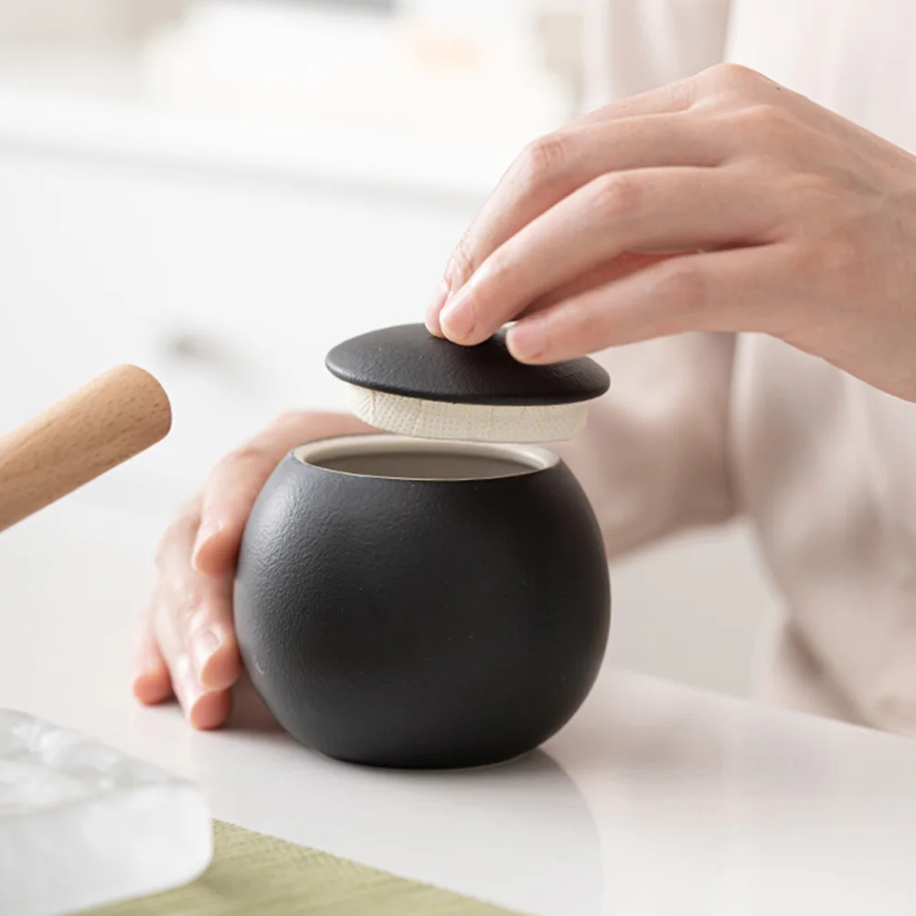 

Ceramic Sealed Tea Jar Decorative Vintage Style Airtight Storage Container for Tea Leaves Candy Cookie Ceramic Candy Jar