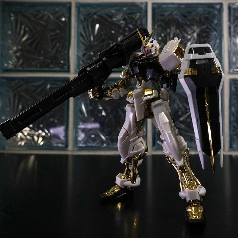 

Bandai Gundam MG 1/100 MBF-P01 Astray Gold Frame [SPECIAL COATING] Assembly Anime Action Figure Model Toys Collectible In Stock
