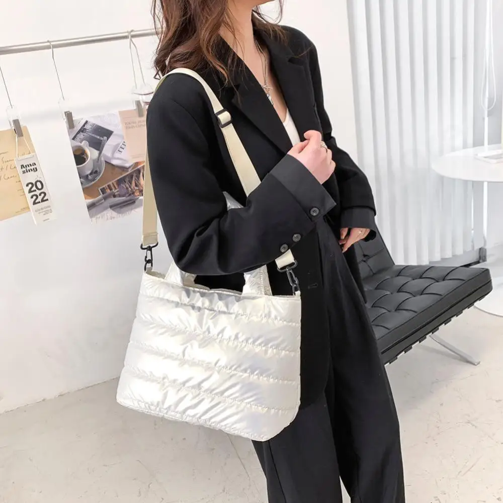

Women Fashion Nylon Embroidery Thread Crossbody Bag Winter Solid Color Handbag