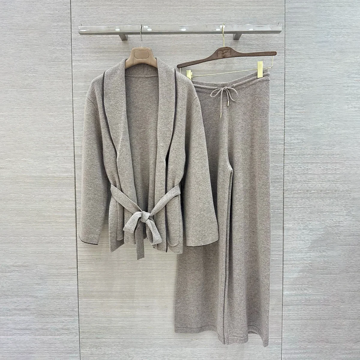 2026 High quality women's lace up waist cinched cardigan, high waist wide leg pants set--2692839