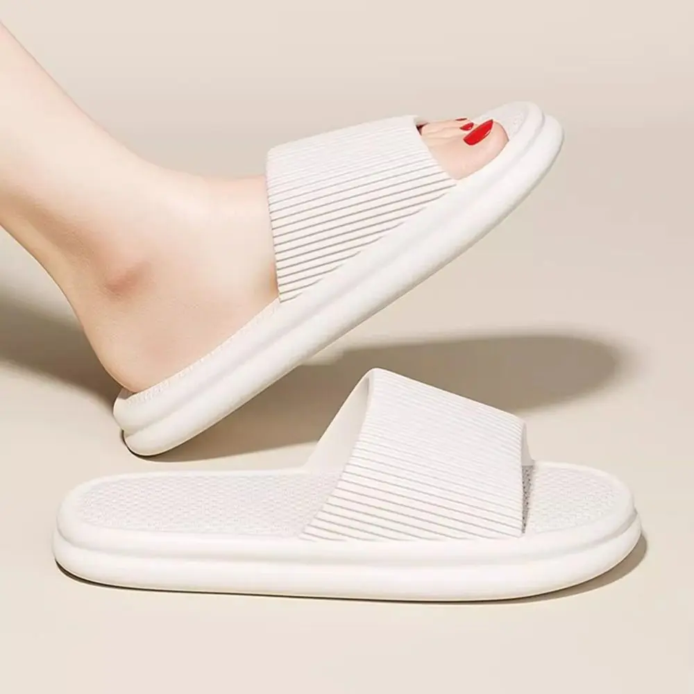 شباشب نسائية مريحة من مادة إي في إيه ناعمة غير قابلة للانزلاق للرجال، شرائح منزلية للاستخدام في الحمام، ملابس صيفية، أحذية شاطئ للجنسين