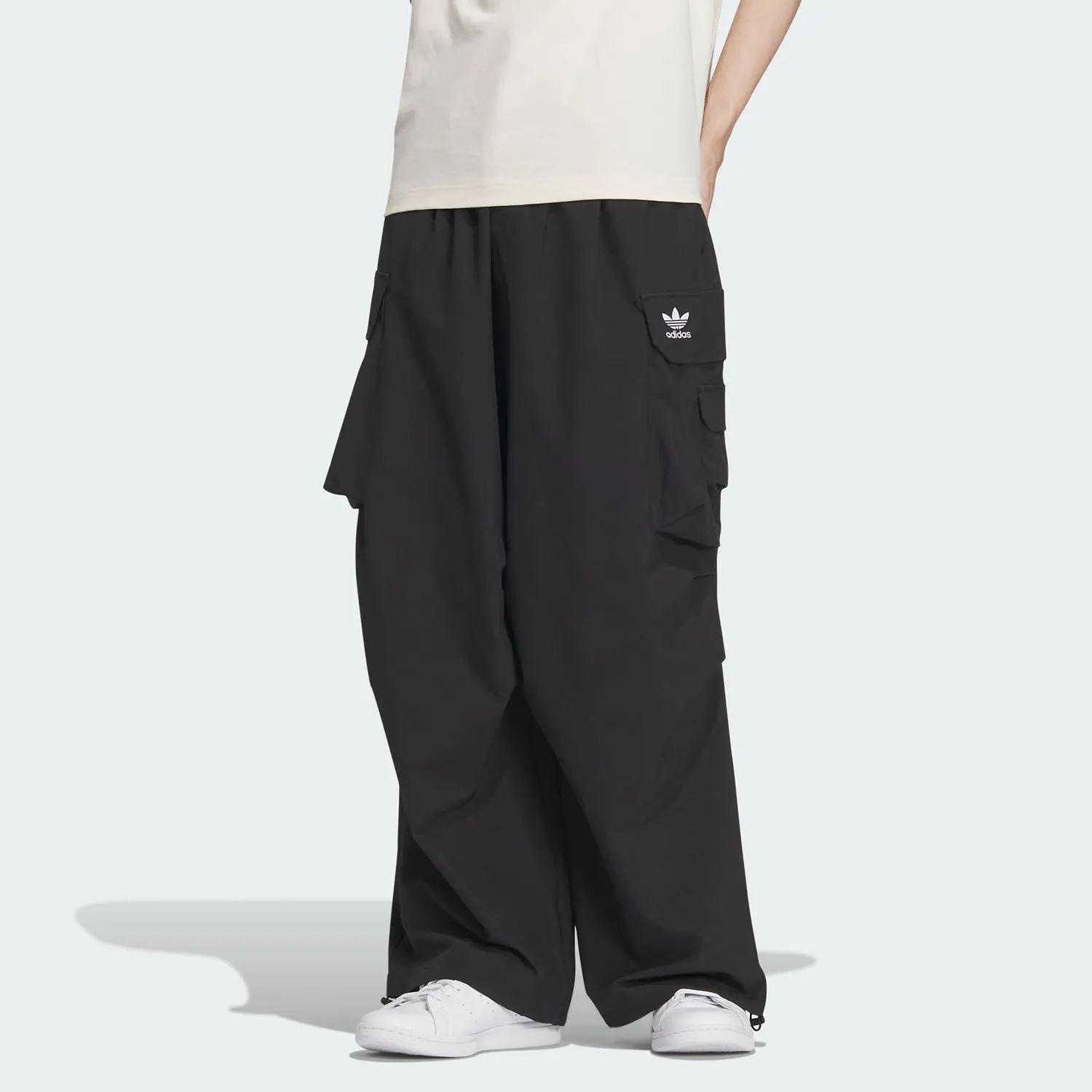 

Мужские свободные и модные спортивные брюки Adidas из натуральной клевера IY9495