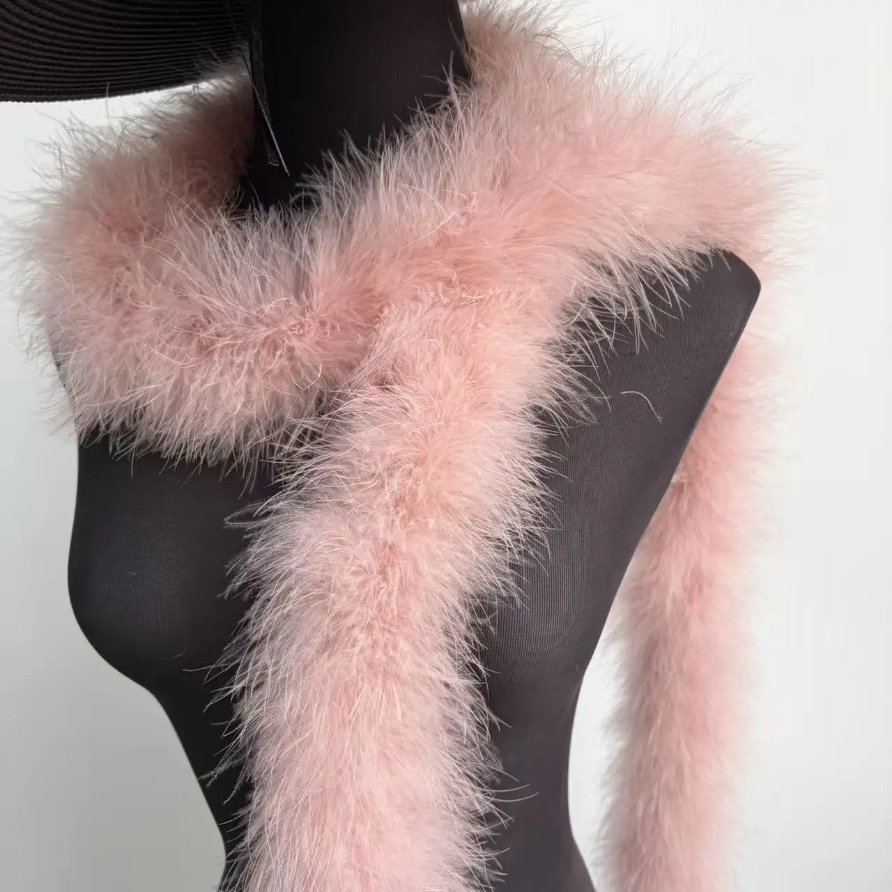 

50G/2M Fluffy Turkey Feathers Boa Fringe Shawl Scarf Plumes for Wedding Party Stage Costume Decoration Sewing Crafts Accessory