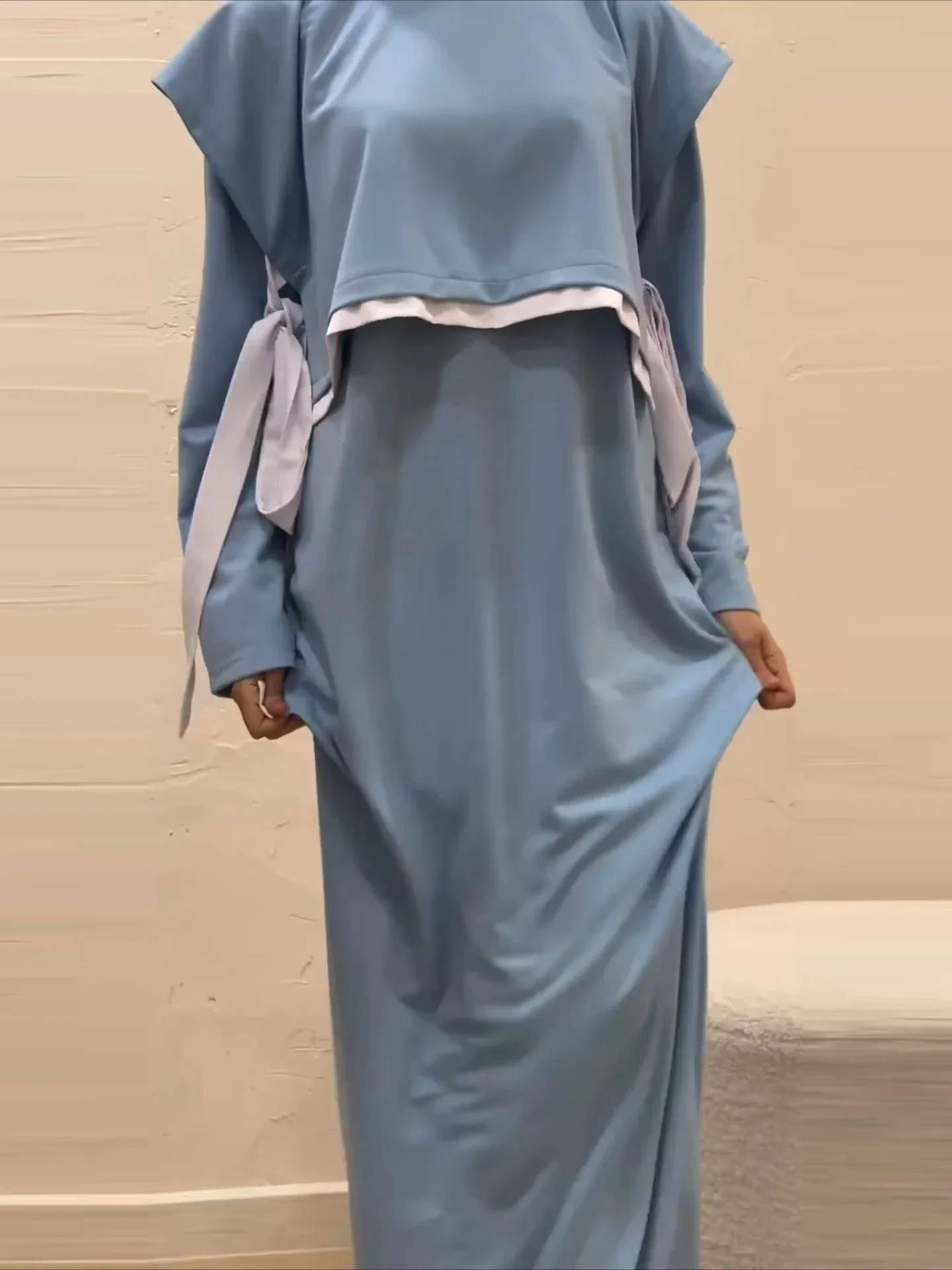 

Женские мусульманские комплекты для Ид, мусульманский ансамбль, Дубай, арабский жилет, кафтан, исламские абайи, длинный халат до щиколотки, однотонный комплект из двух предметов 2026