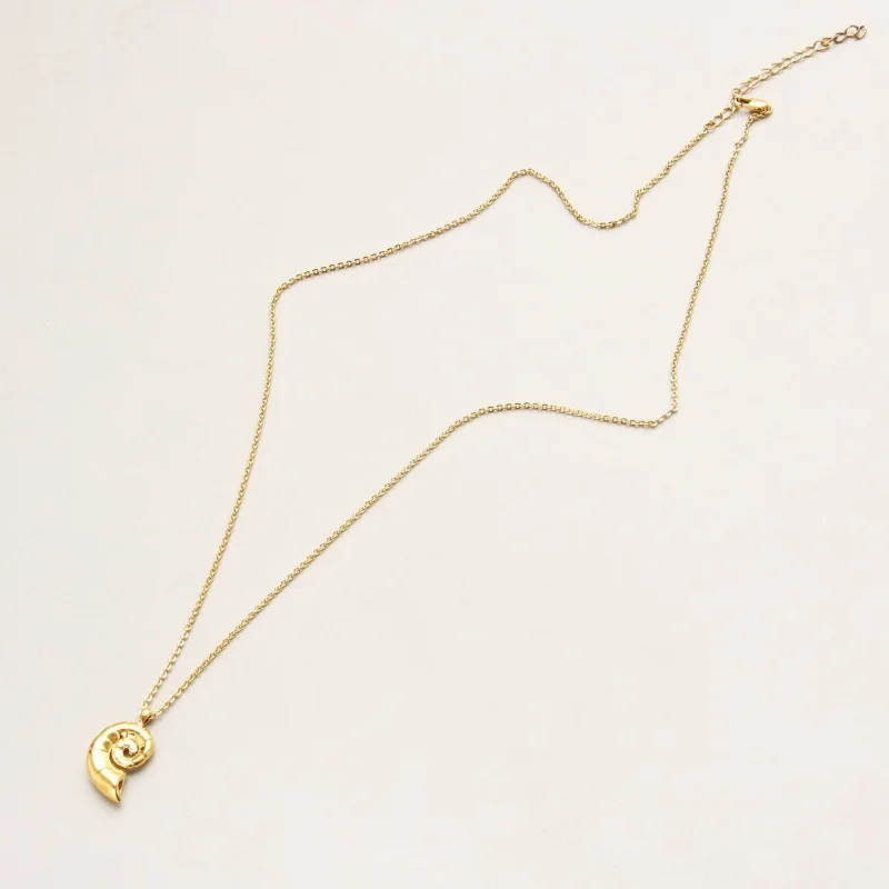 Student Spiral Conch Collarbone Pendant Gold Chain Necklace Hipster