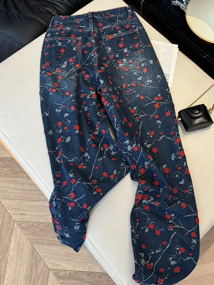 Retro blue contrasting color embroidered flower straight leg jeans for women 2025 new autumn loose wide leg floor pants